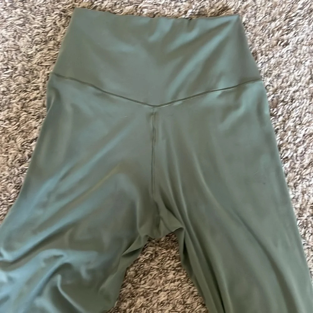 Aerie cross waisted flare leggings - Picture 4 of 5
